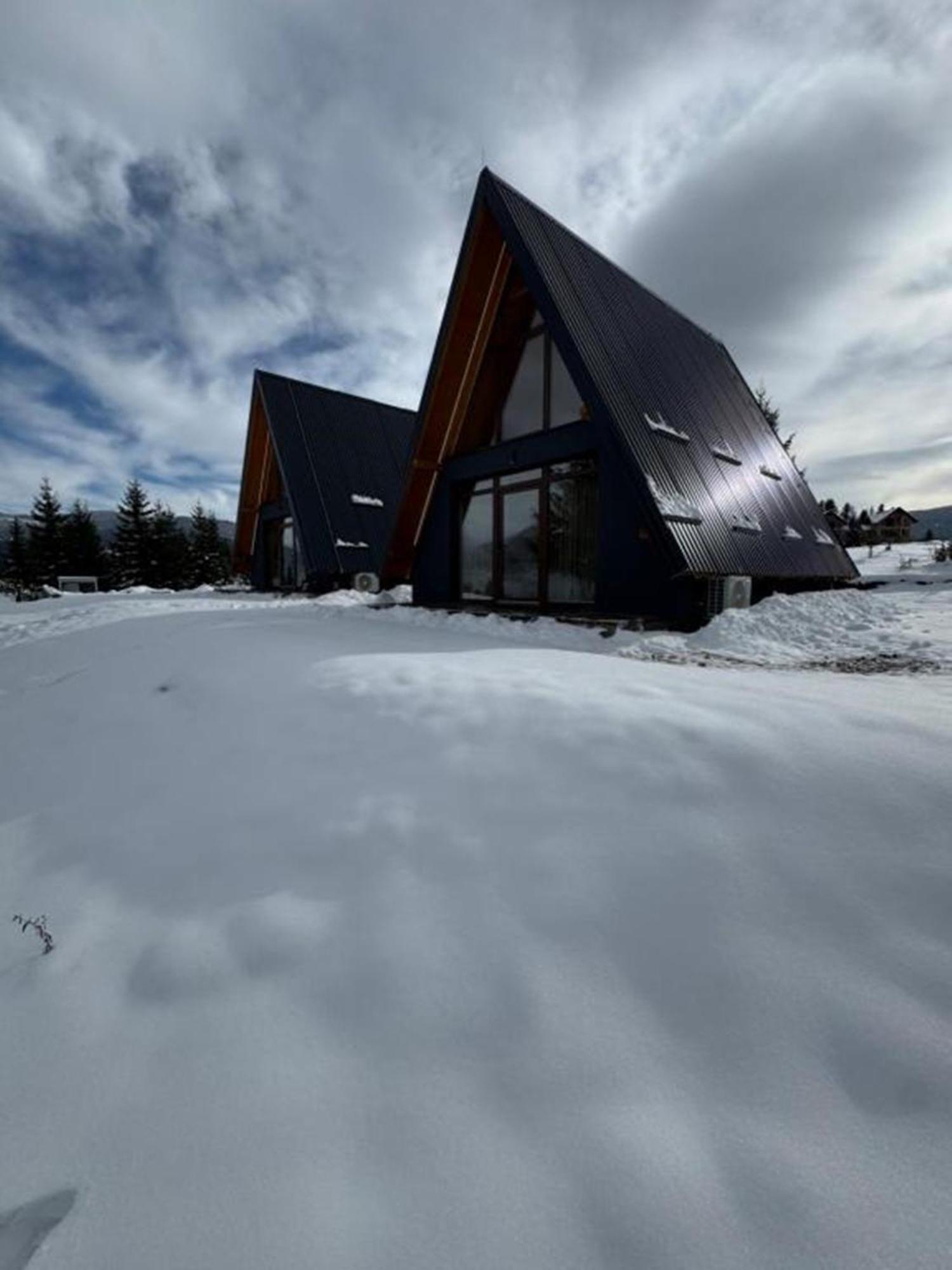 Weekend House -
